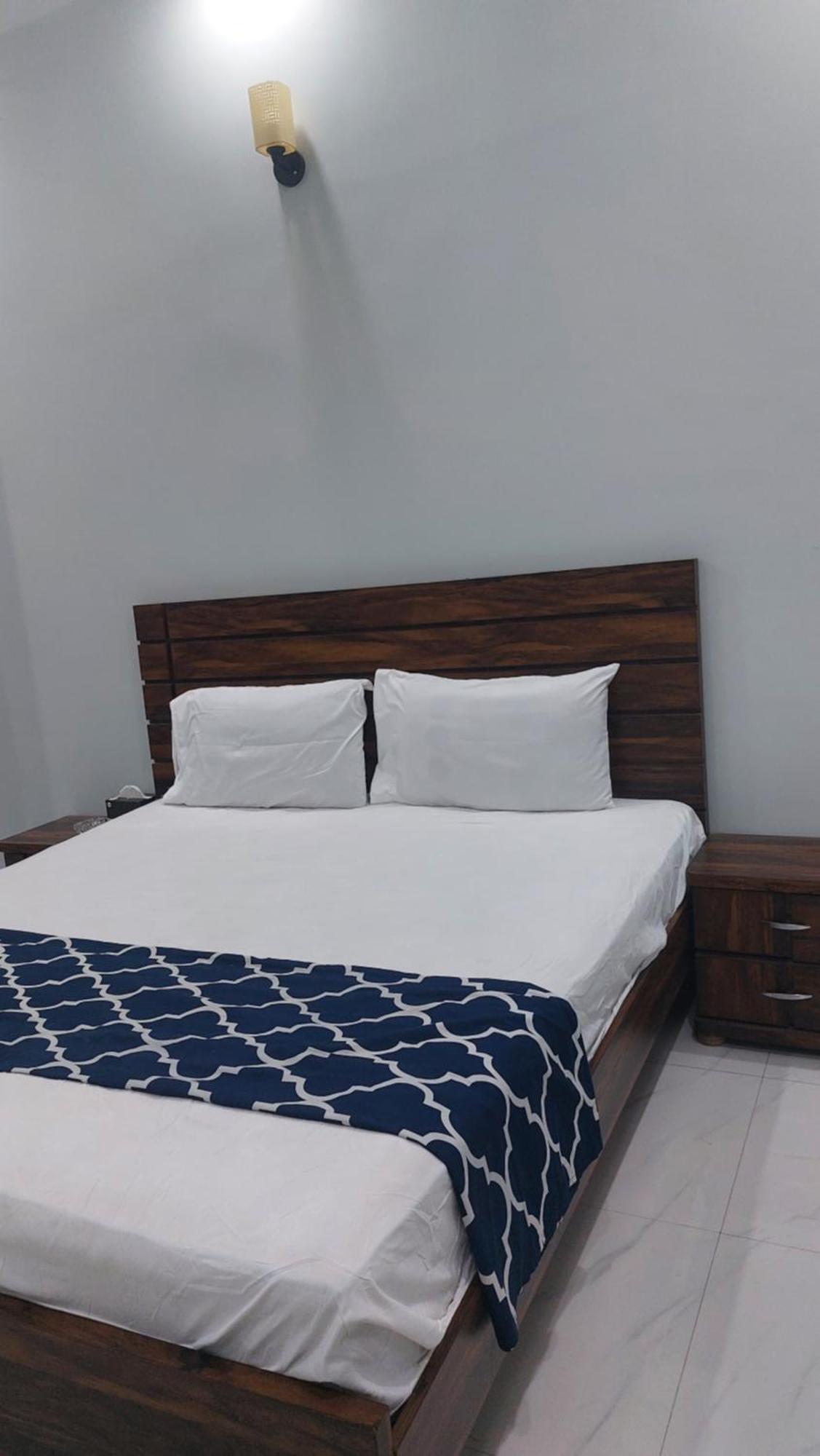 Gulshan Guest House קראצ'י מראה חיצוני תמונה